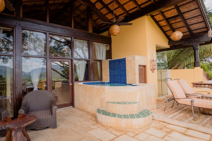 Sleeping Giant Living